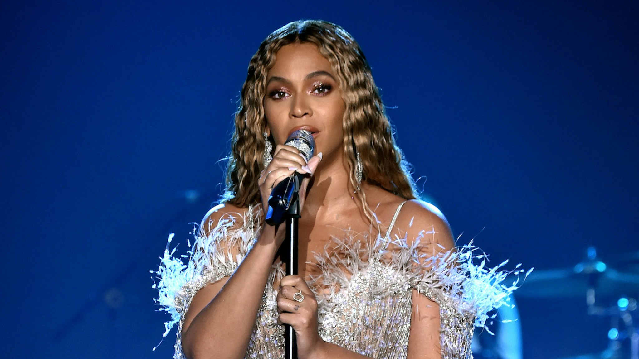 Beyonce performs onstage during the City of Hope Spirit of Life Gala 2018 at Barker Hangar on October 11, 2018 in Santa Monica, California. (Photo by Kevin Mazur/Getty Images for City of Hope)