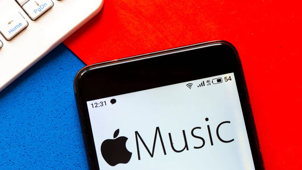 Female Rapper Blasts Women For Having ‘Self-Respect’ In Vulgar Apple Music Interview: ‘I Liberate A Lot Of H**s’