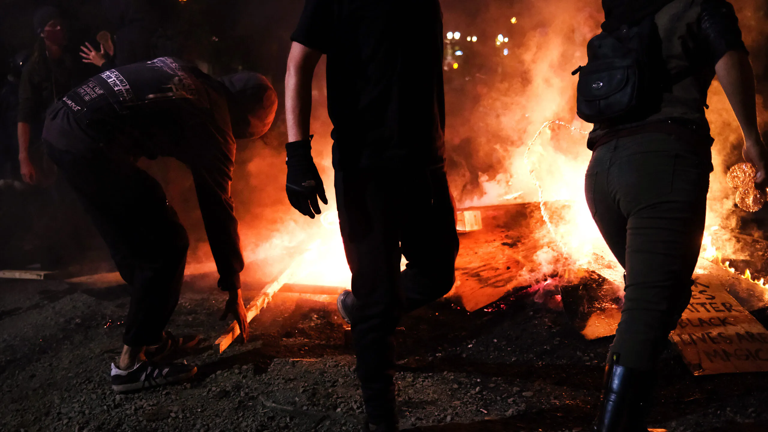 Rioters Attack Police Station In Portland Suburb, Try To Burn It Down, Attempt To Run Over Police With Truck