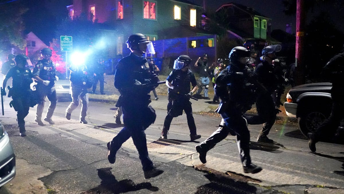Antifa Storms ‘Residential Area’: Attack Police Officers, Reportedly Doxx Woman