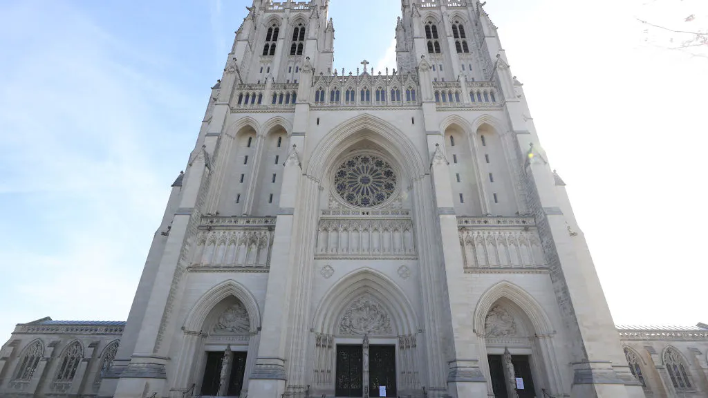 Washington National Cathedral Tolls Bell 200 Times To Commemorate 200,000 U.S. COVID-19 Deaths