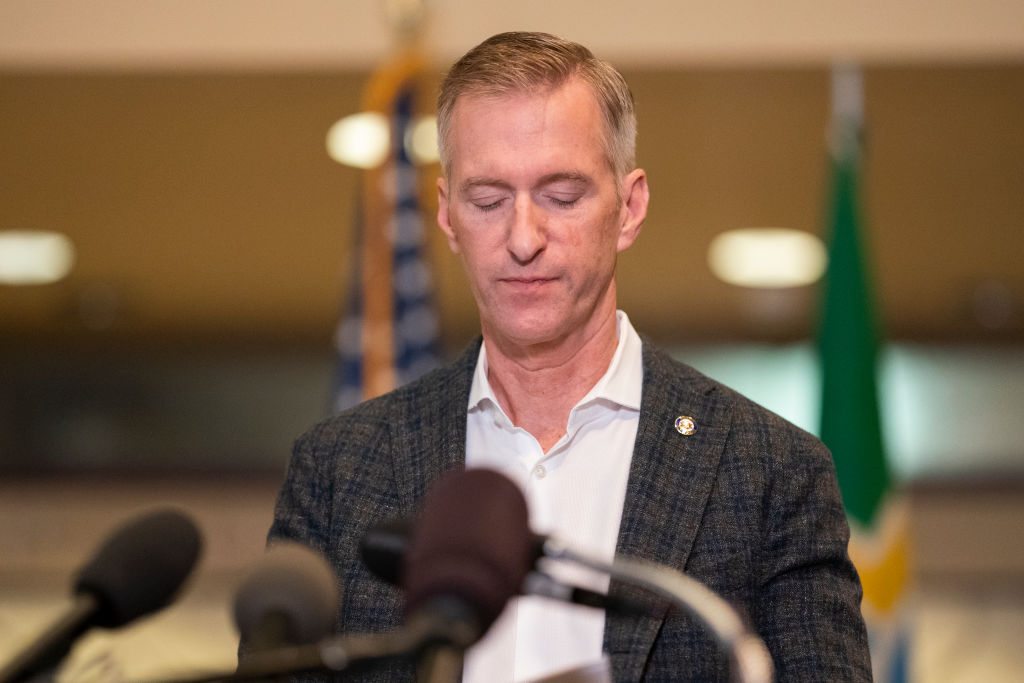 PORTLAND, OR - AUGUST 30: Portland Mayor Ted Wheeler speaks to the media at City Hall on August 30, 2020 in Portland, Oregon. A man was fatally shot Saturday night as a Pro-Trump rally clashed with Black Lives Matter protesters in downtown Portland. (Photo by Nathan Howard/Getty Images)
