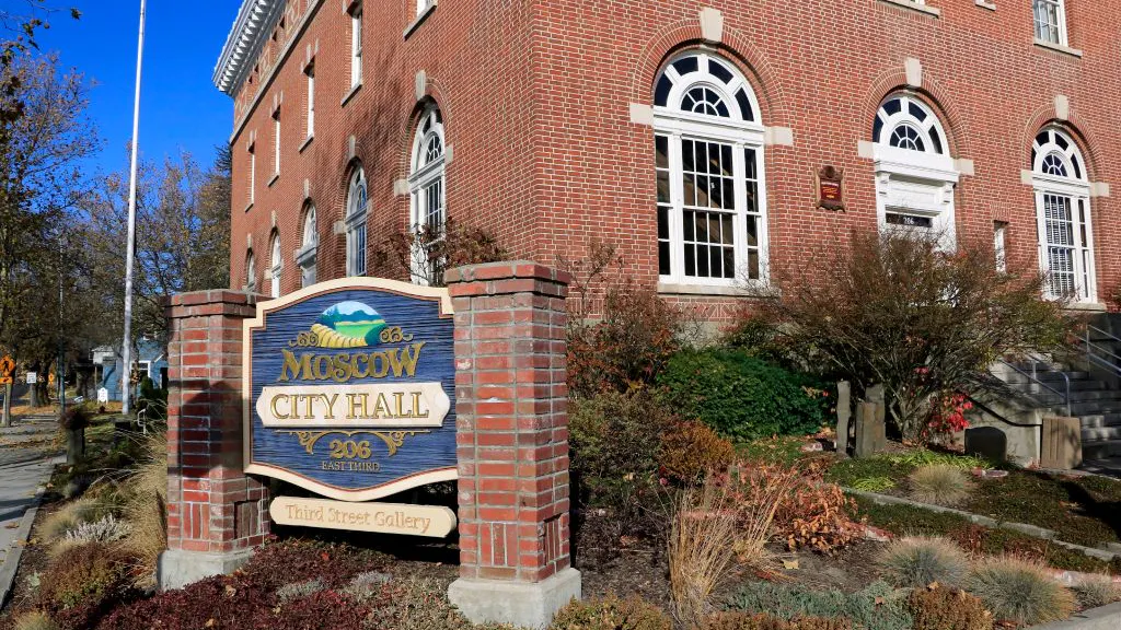 ‘High Hypocrisy’: 5 Cited, 3 Arrested At Outdoor Church Service In Idaho After Not Wearing Masks