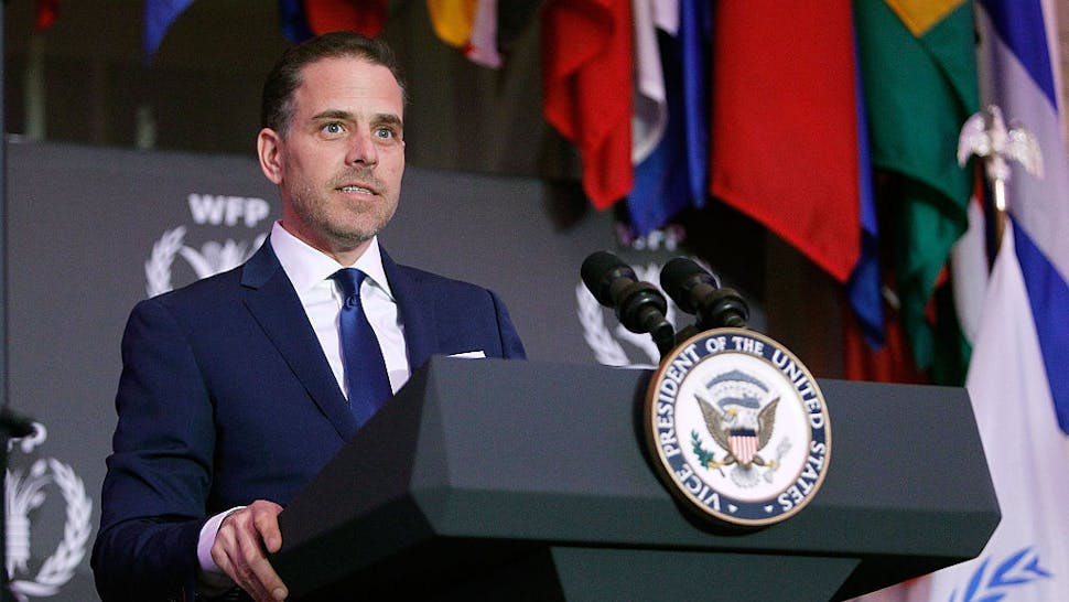 Hunter Biden WASHINGTON, DC - APRIL 12: World Food Program USA Board Chairman Hunter Biden speaks at the World Food Program USA's Annual McGovern-Dole Leadership Award Ceremony at Organization of American States on April 12, 2016 in Washington, DC. (Photo by Paul Morigi/Getty Images for World Food Program USA)