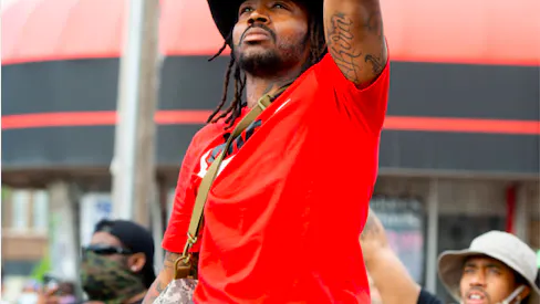 The Horse Ridden 7 Miles On A Highway In Chicago Is Expected To Live