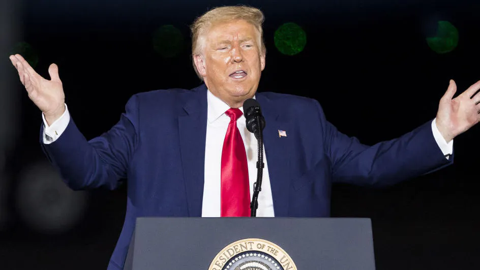 Trump Mocks Nancy Pelosi Over Salon Setup Remarks; McEnany Demands Pelosi Apologize