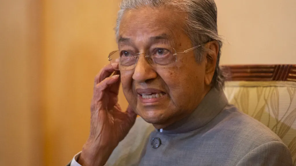 Twitter Deletes Tweet From Former Malaysia PM Claiming Muslims Have A Right To ‘Kill Millions Of French People’