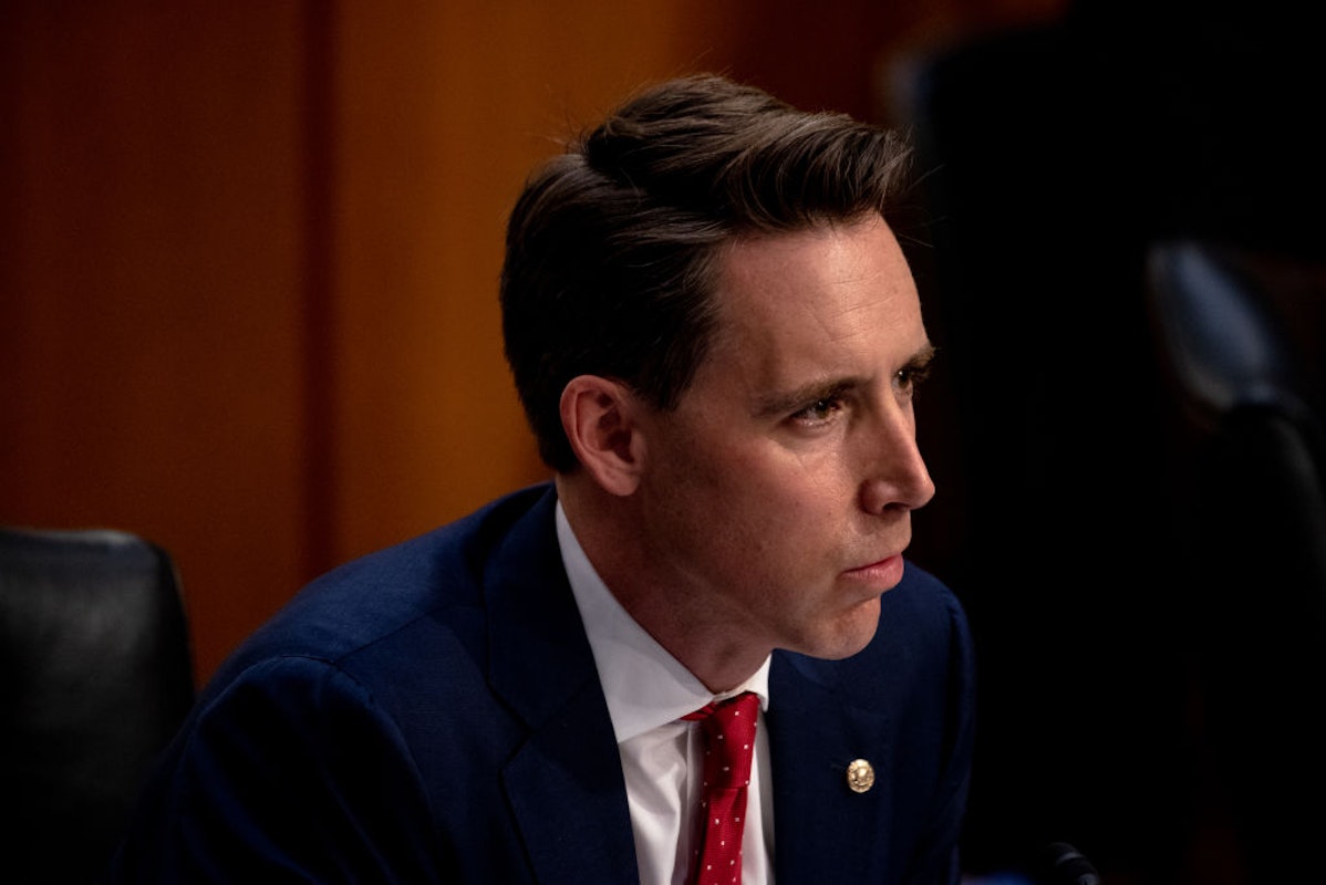 WATCH: Hawley Tells Bombshell Biden/Ukraine Story To Barrett Using 'Hypotheticals'