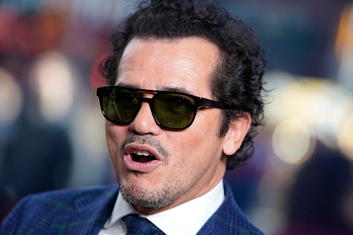 john leguizamo latinos republicans are like roaches raid john leguizamo latinos republicans are like roaches raid
