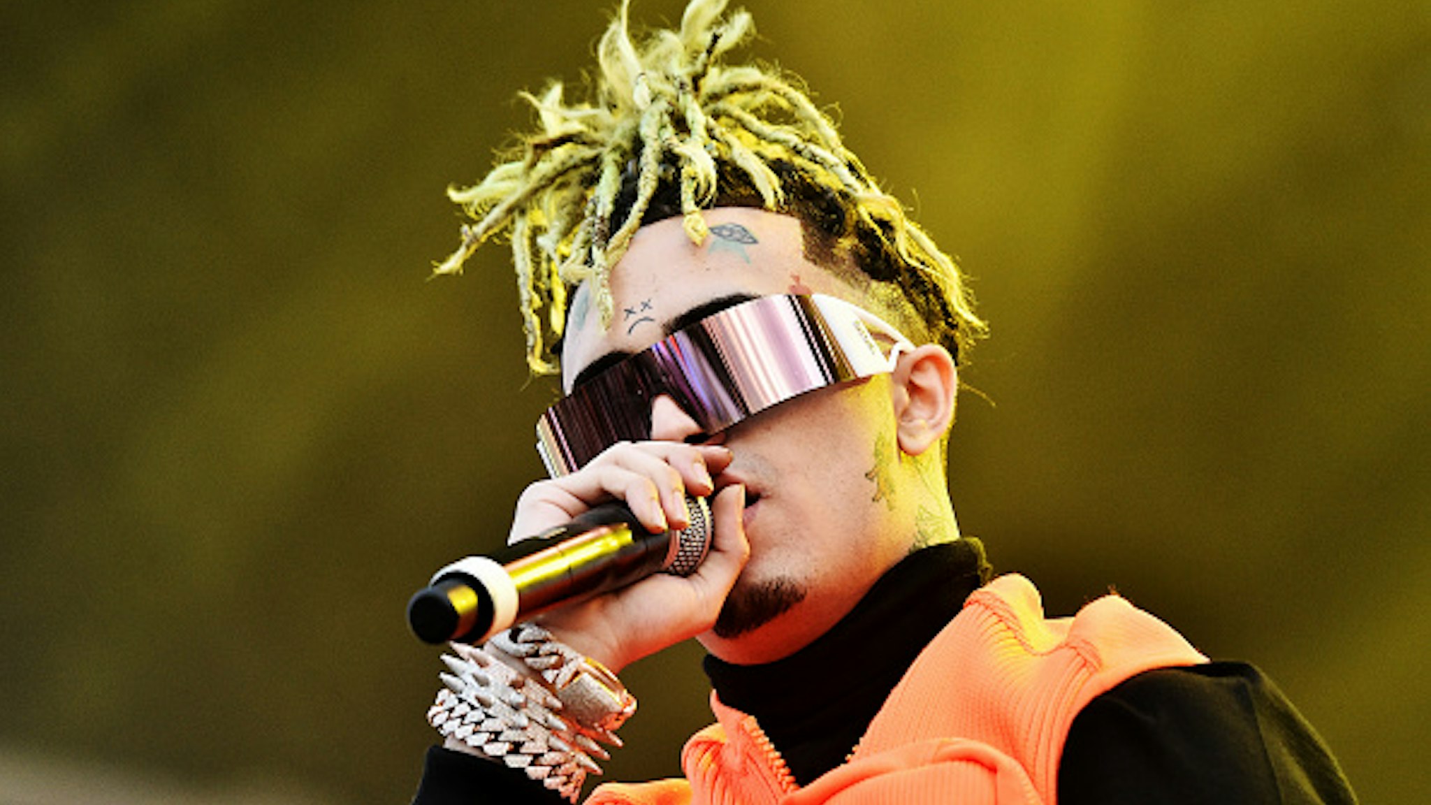 NEW YORK, NEW YORK - OCTOBER 12: Lil Pump performs during the 2019 Rolling Loud music festival at Citi Field on October 12, 2019 in New York City.