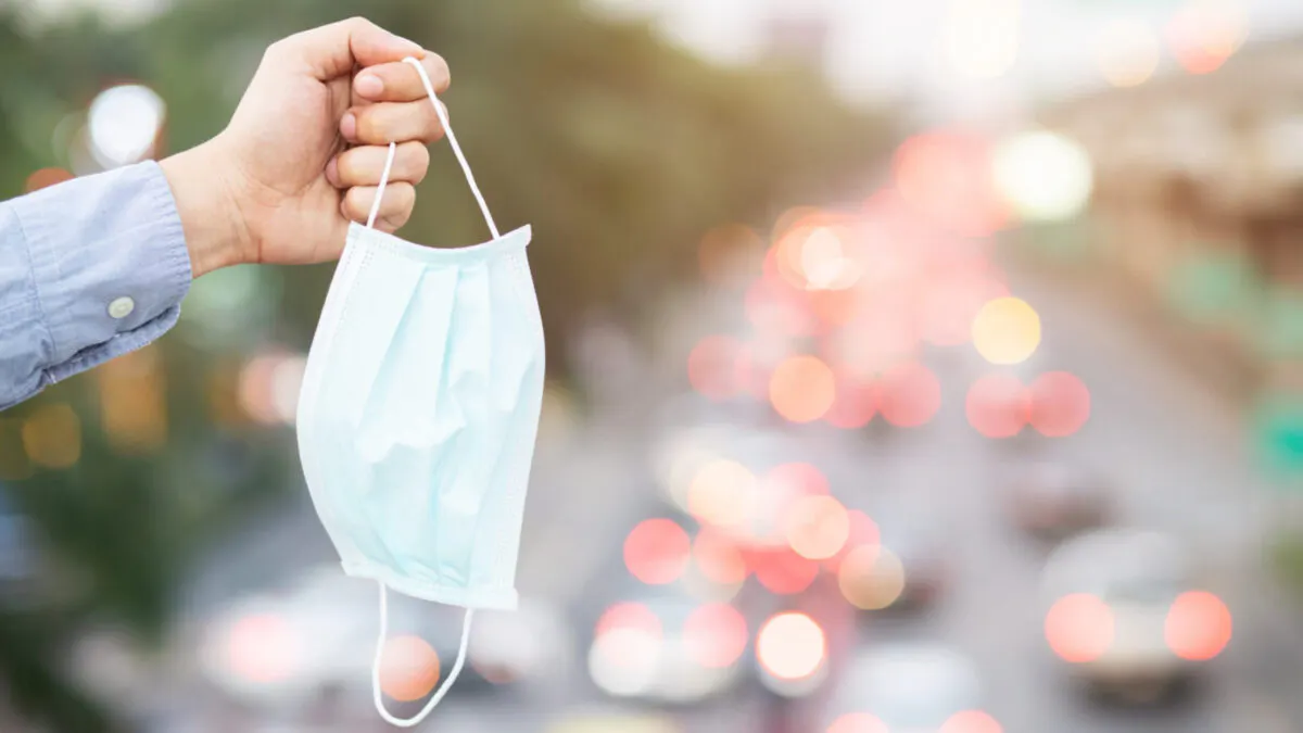 ‘Let ‘Em Die,’ ‘No Vaccines For Y’all’: White House-Promoted Doctor Reacts To Maskless Florida Market Video