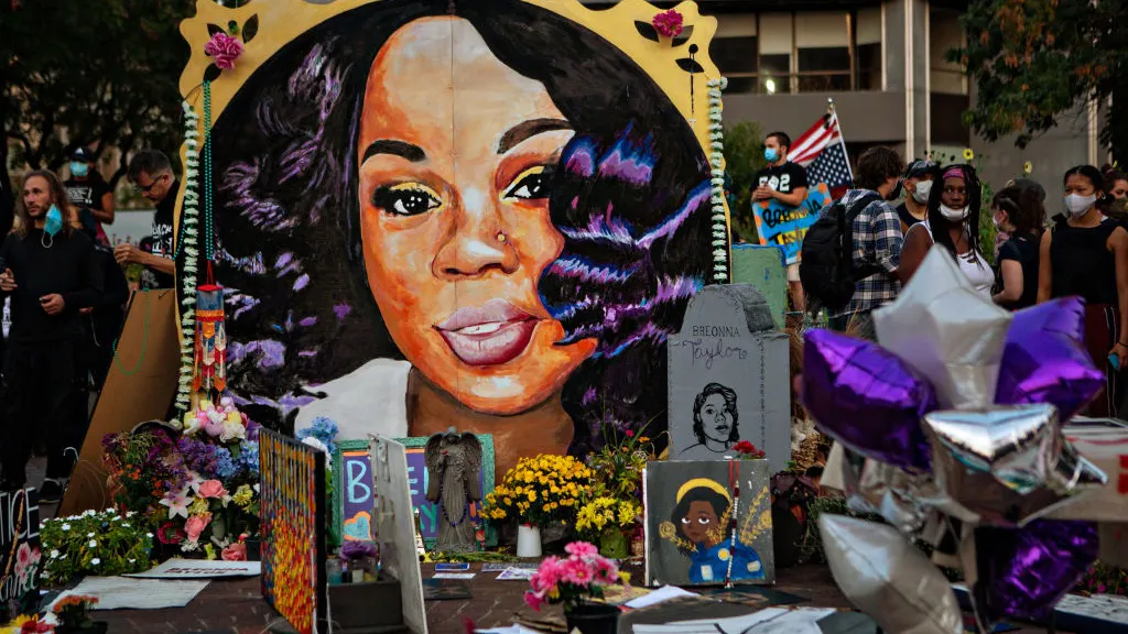 Two Louisville Police Officers Involved in Raid That Killed Breonna Taylor Receive Termination Notices