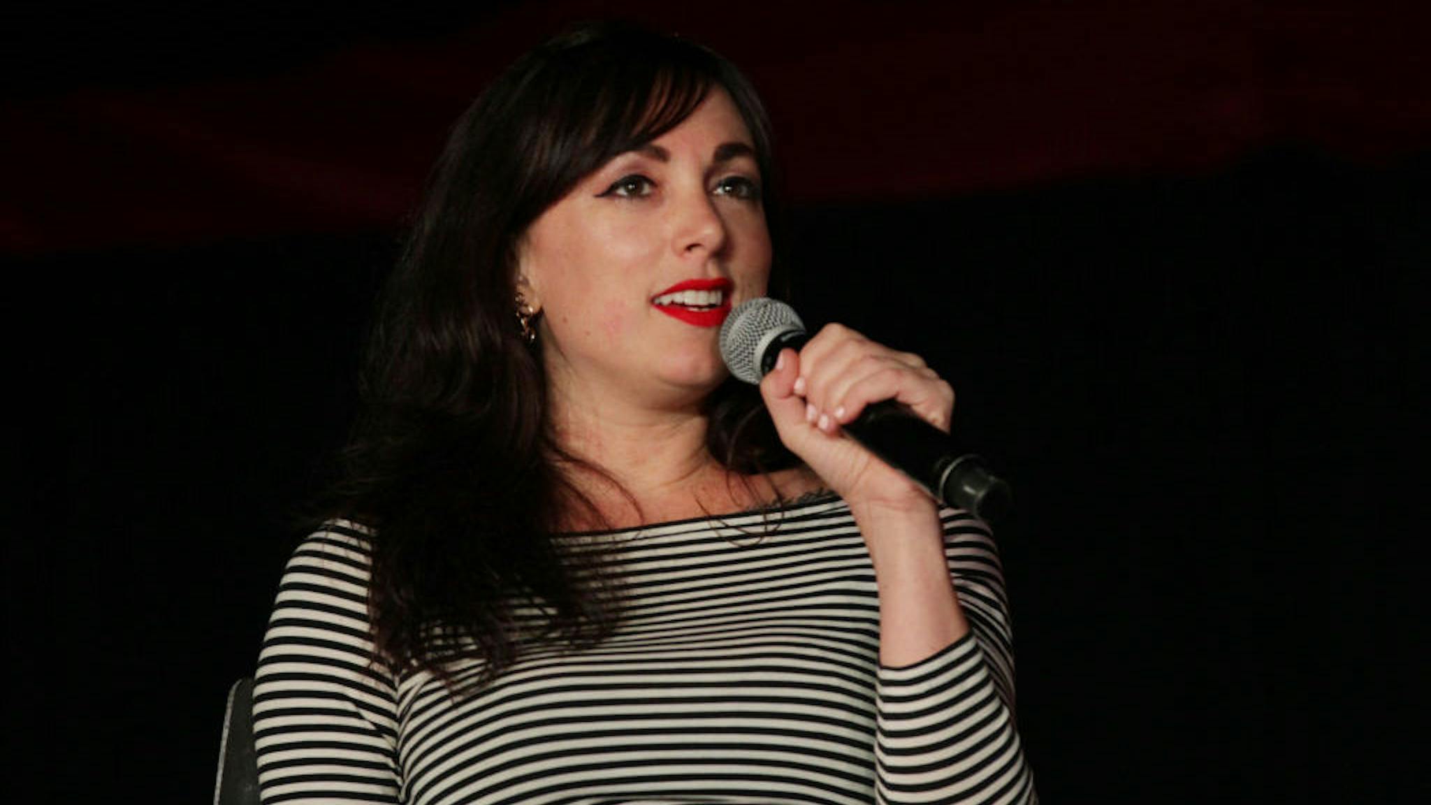 SelfProclaimed Feminist Podcaster Kelly Loeffler Is A ‘C***federate