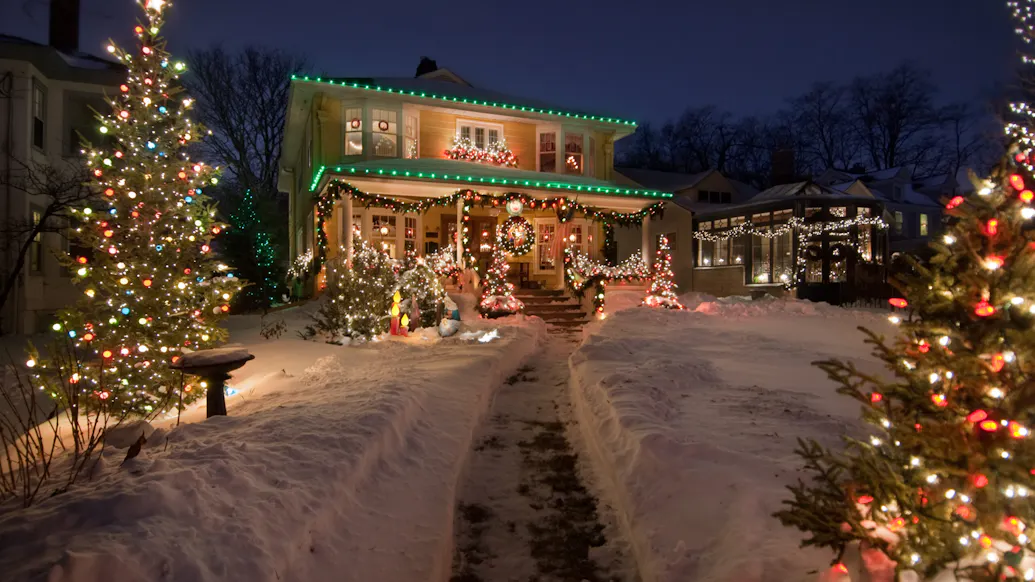 COVID Ward Nurse Puts Up Christmas Lights At Home, Gets Letter Saying They’re A ‘Reminder Of Systemic Biases’