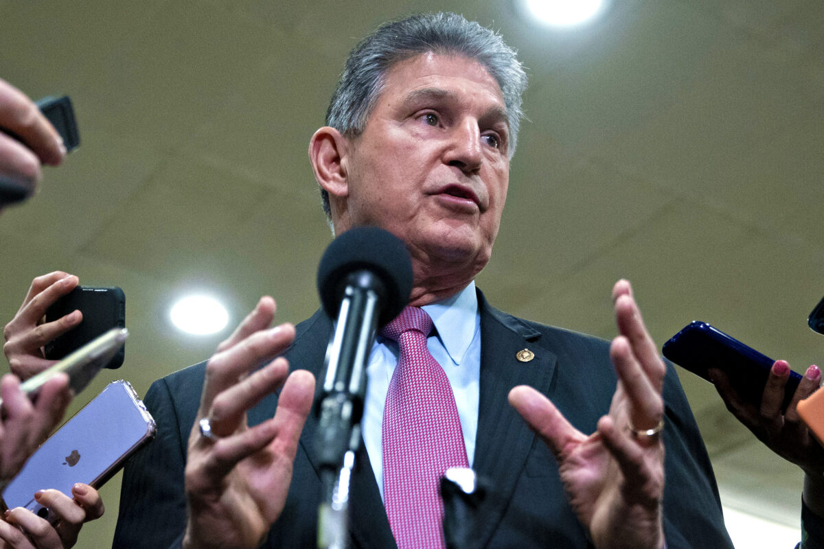 Democrat Sen. Joe Manchin Throws 'Sharp Insult' At Ocasio-Cortez During Interview