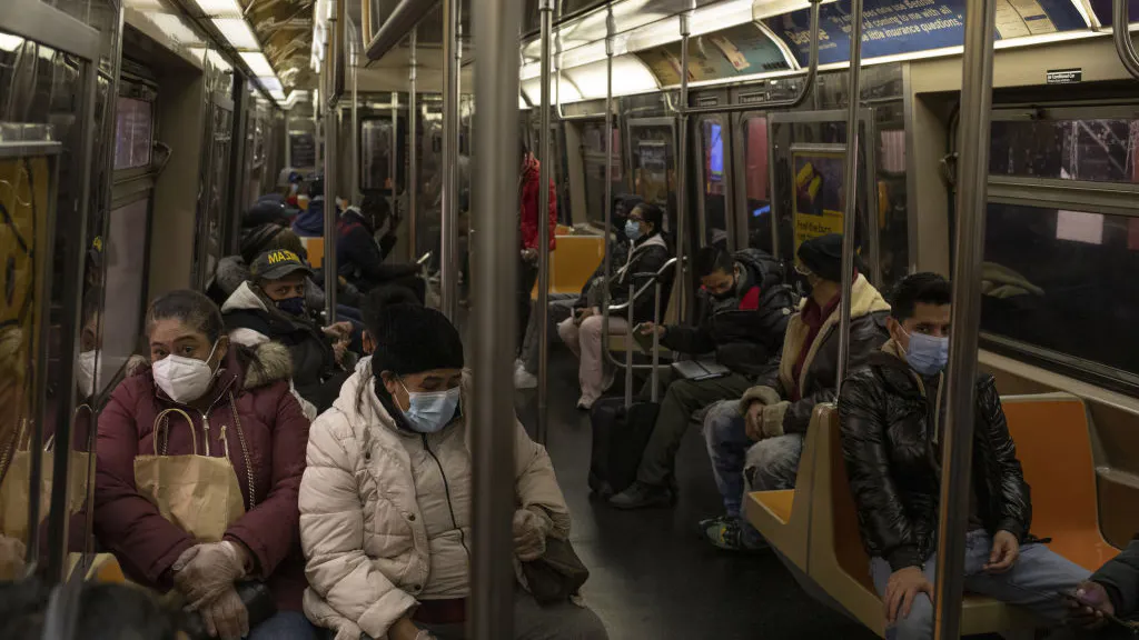 Report: FDA Expected To Approve First COVID-19 Vaccine For Emergency Use Late Friday