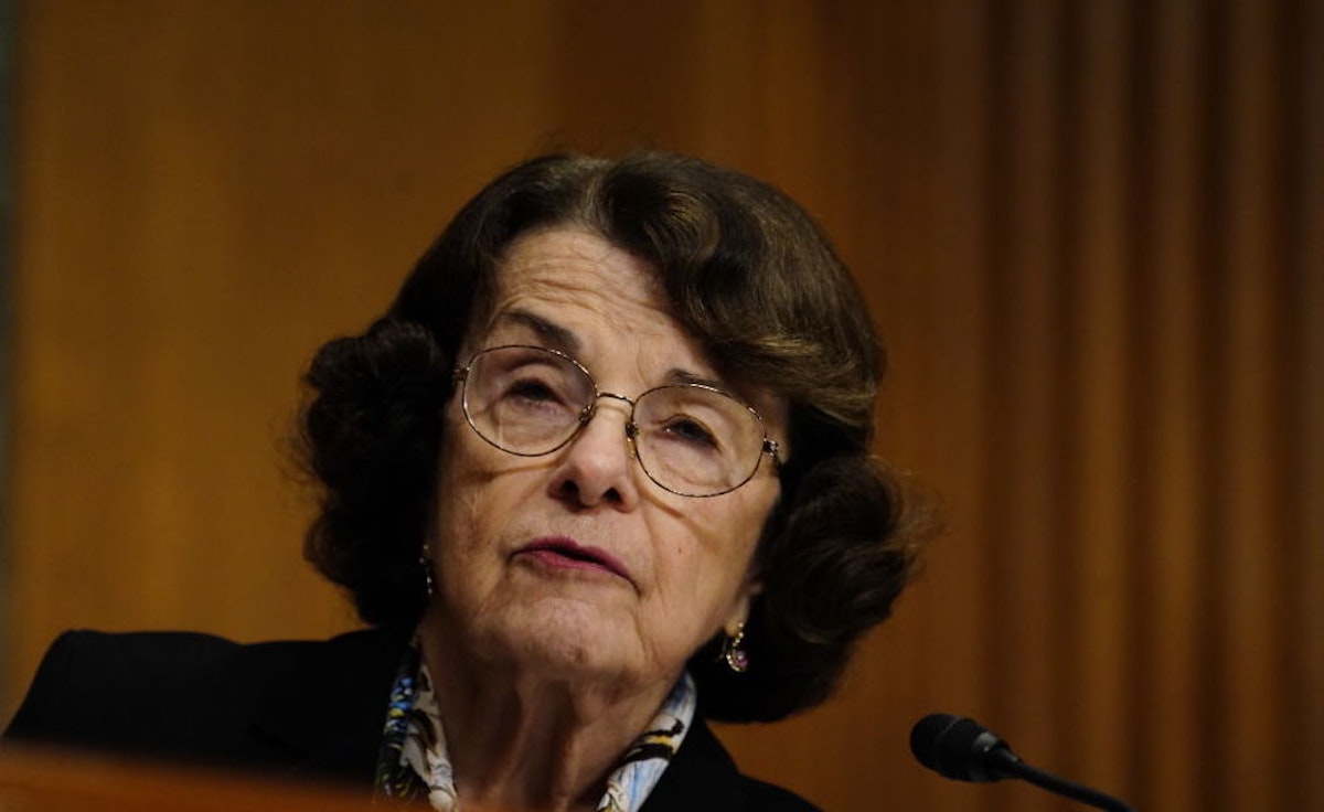 Report: Feinstein Willing To Pay Fine For Not Properly Disclosing Husband's Stock Buy