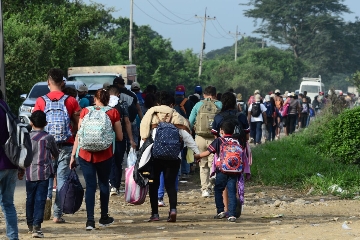 Con qué países hace frontera honduras