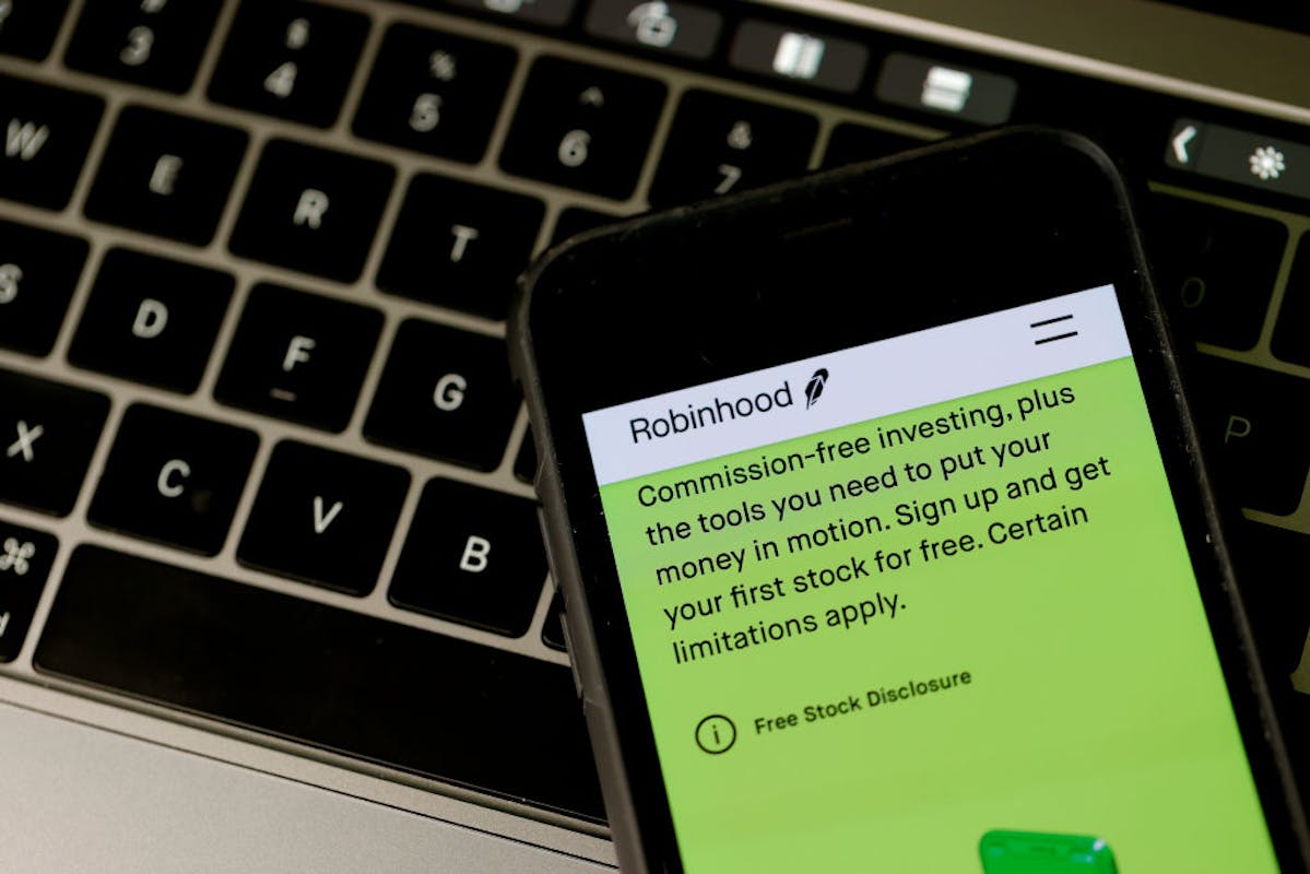 Big Tech Bites Back: Robinhood Suspends Trading, Discord Bans ‘WallStreetBets’ Over GameStock Surge