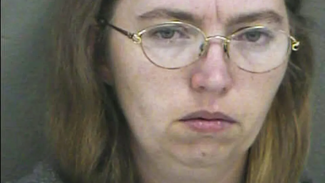 Woman Who Murdered Pregnant Woman And Cut Out Her Baby Is First Woman Executed By Feds In 67 Years