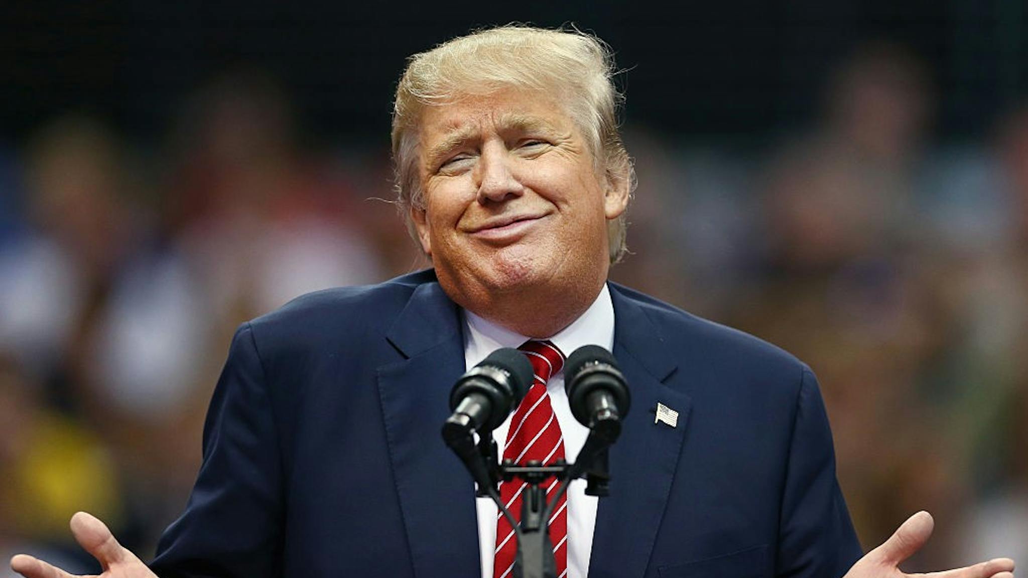 Donald Trump Holds Campaign Rally In Dallas DALLAS, TX - SEPTEMBER 14: Republican presidential candidate Donald Trump speaks during a campaign rally at the American Airlines Center on September 14, 2015 in Dallas, Texas. More than 20,000 tickets have been distributed for the event. (Photo by