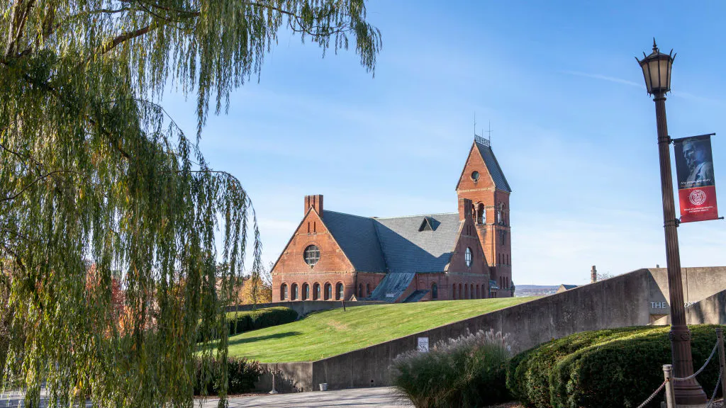 Cornell Erases Racially-Segregated Rock Climbing Class From Website