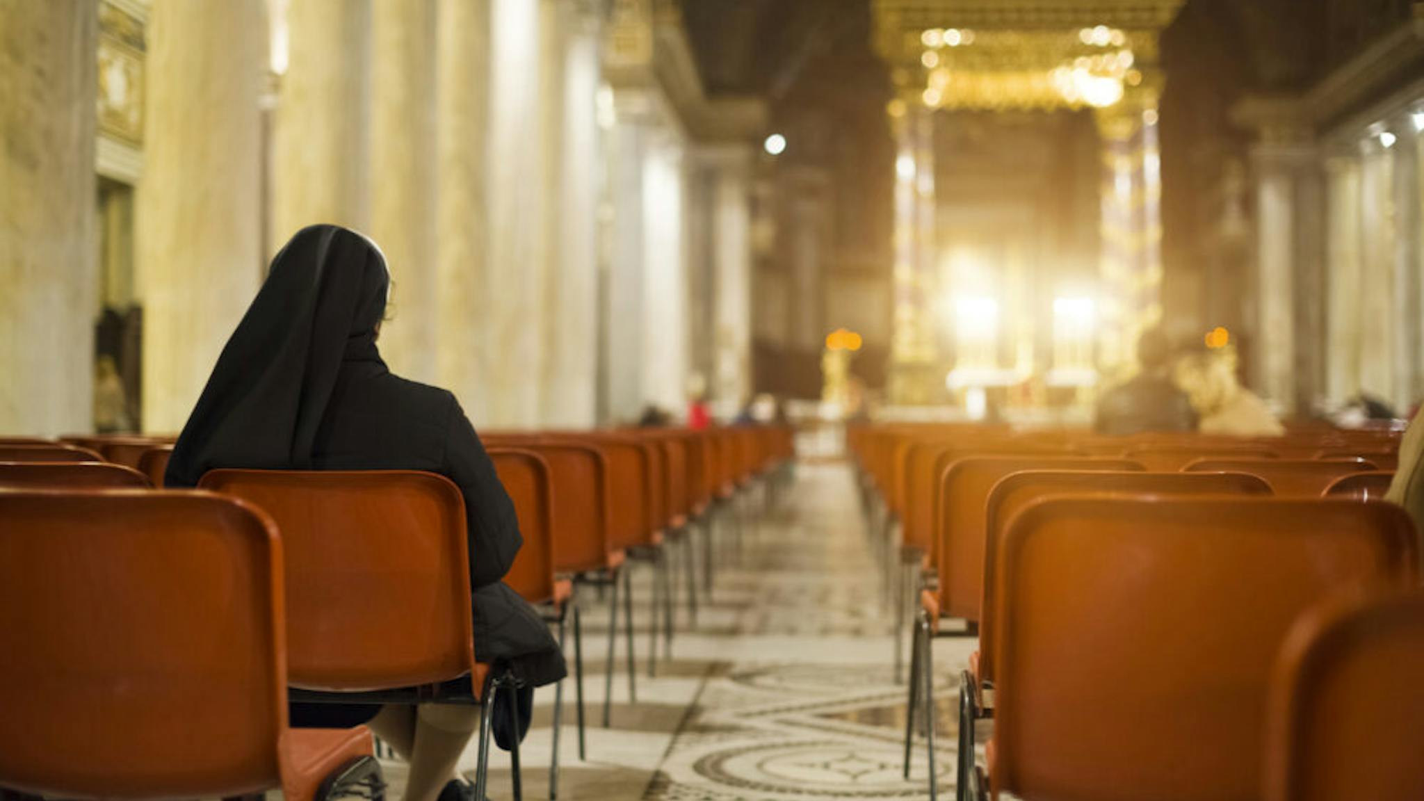 Mass in San Giovanni Laterano basilica, Rome Italy Mass in San Giovanni Laterano basilica, Rome Italy