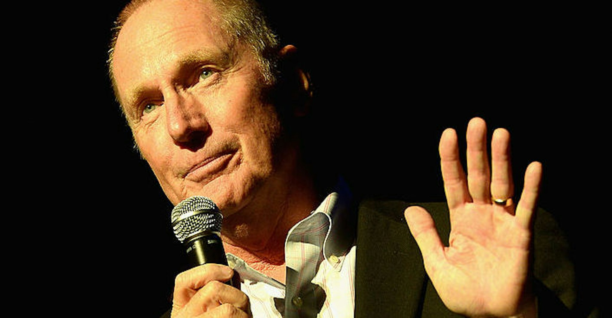 Max Lucado Apologizes For Hurting LGBT Community Amid Outrage Following