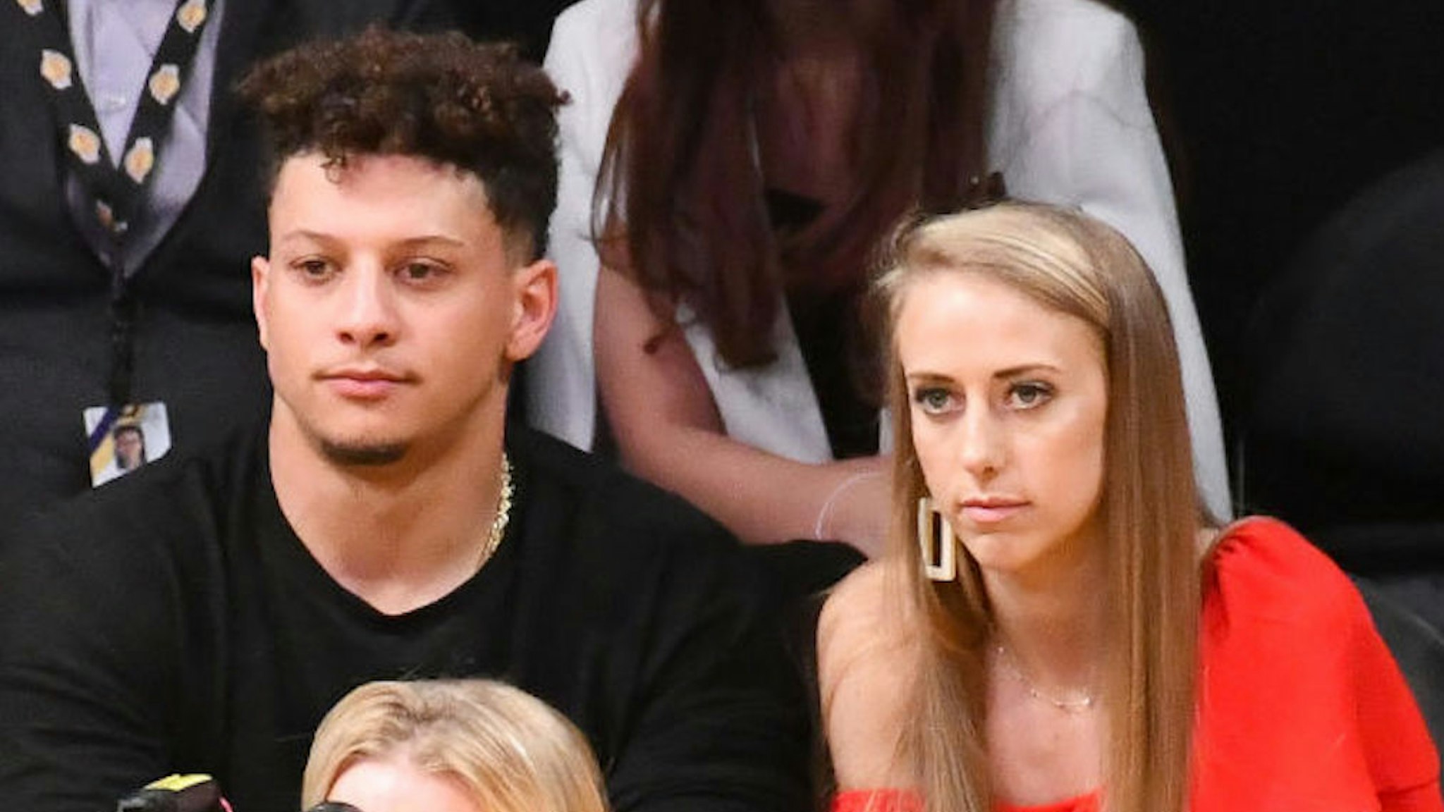 LOS ANGELES, CALIFORNIA - FEBRUARY 27: Patrick Mahomes and Brittany Matthews attend a basketball game between the Los Angeles Lakers and the New Orleans Pelicans at Staples Center on February 27, 2019 in Los Angeles, California. (Photo by Allen Berezovsky/Getty Images)