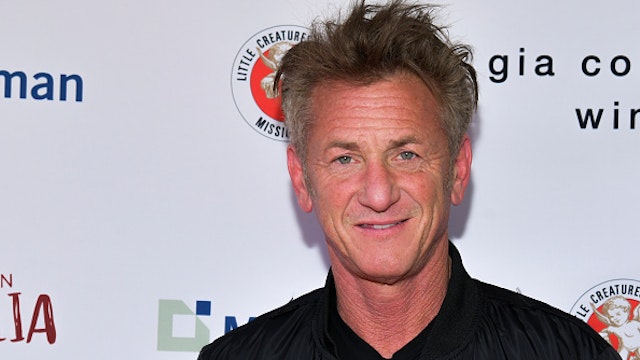 LOS ANGELES, CALIFORNIA - MARCH 08: Sean Penn attends The Greater Los Angeles Zoo Association Hosts "Meet Me In Australia" To Benefit Australia Wildfire Relief Efforts at Los Angeles Zoo on March 08, 2020 in Los Angeles, California.
