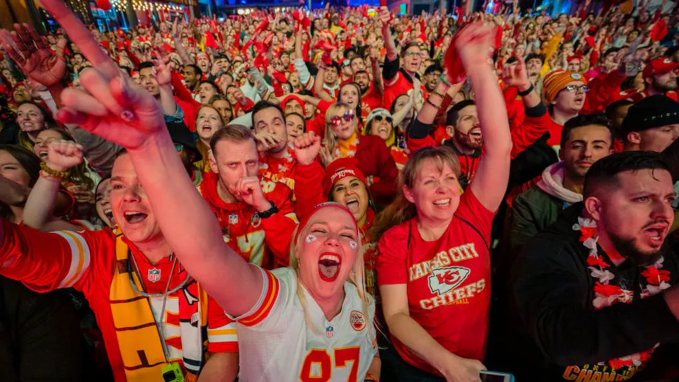 CDC Issues Super Bowl Party Guidelines, Such As Limiting Alcohol And Not Cheering