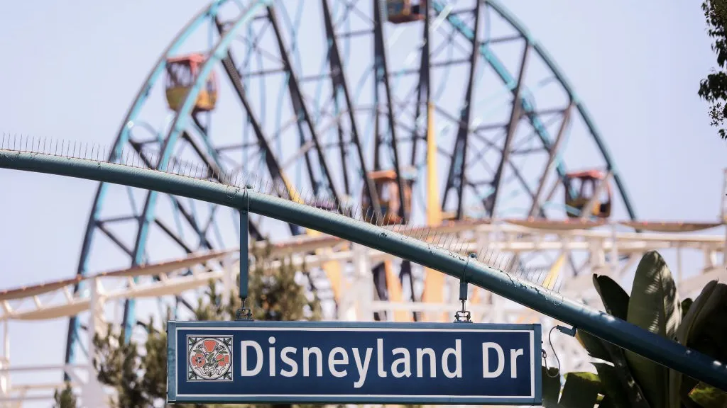 California Group Considers ‘Effects Of Shouting’ On Rides As Theme Parks Reopen