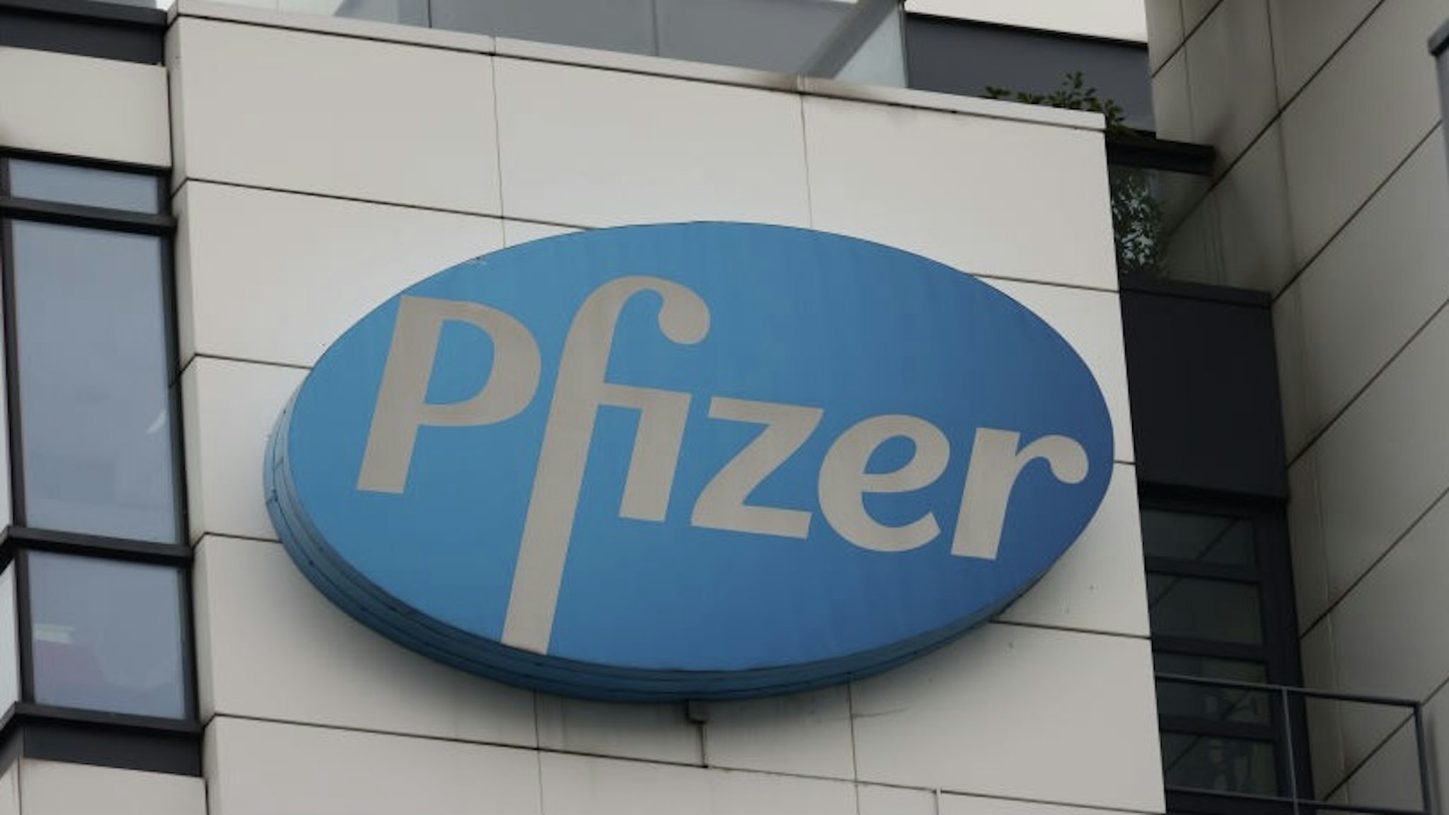 PARIS, FRANCE - NOVEMBER 18: A close-up of the Pfizer logo at the French Headquarters on November 18, 2020 in Paris, France. (Photo by Pierre Suu/Getty Images)