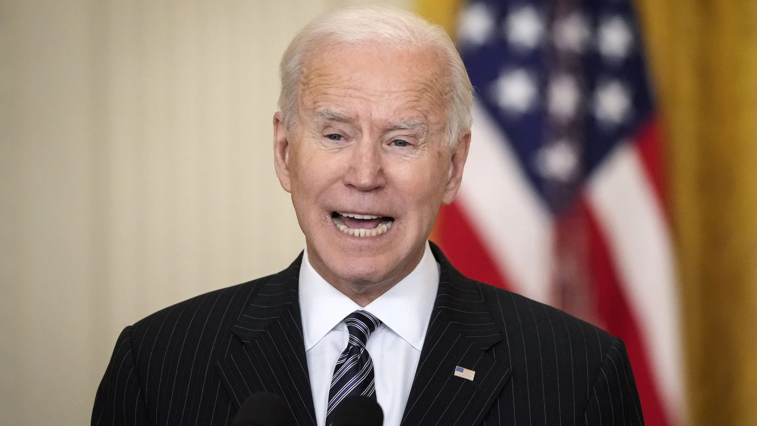 Putin Challenges Biden To A Live Publicly Broadcast Discussion; Russia Ups Challenge After Biden Silent