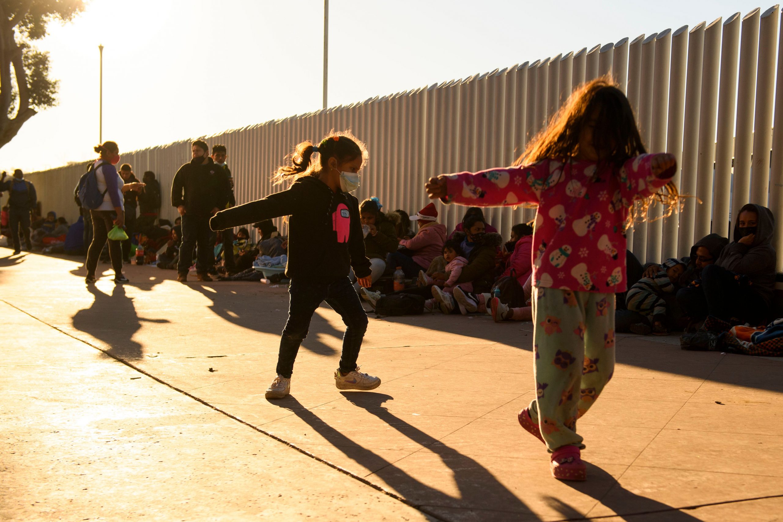 Democrats Move To Loosen Oversight Of ‘Sponsors’ That Take—And Often Lose—Migrant Children