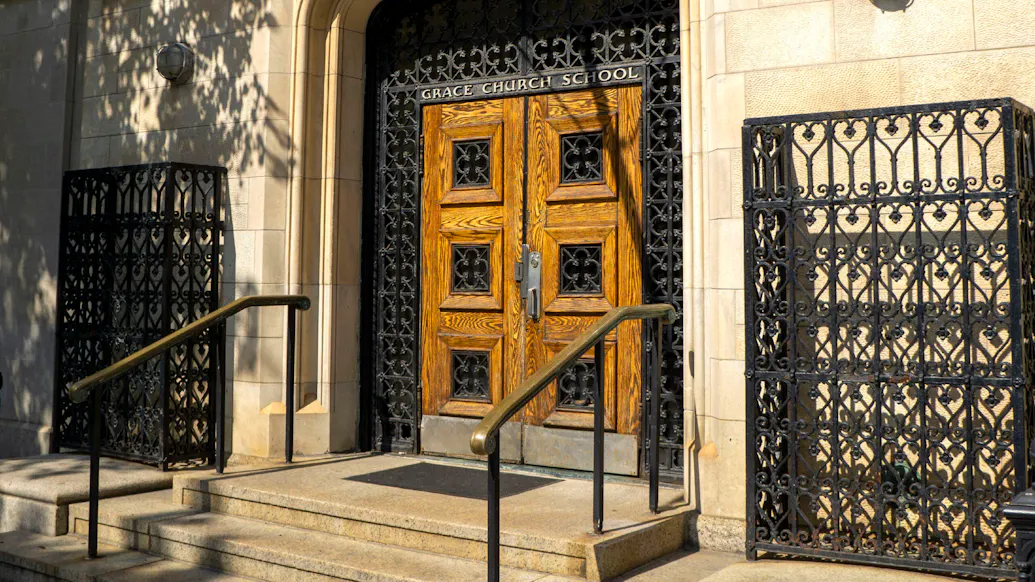 NYC School Pushes Students To Stop Saying ‘Mom,’ ‘Dad,’ ‘Parents,’ Referring To People By Gender