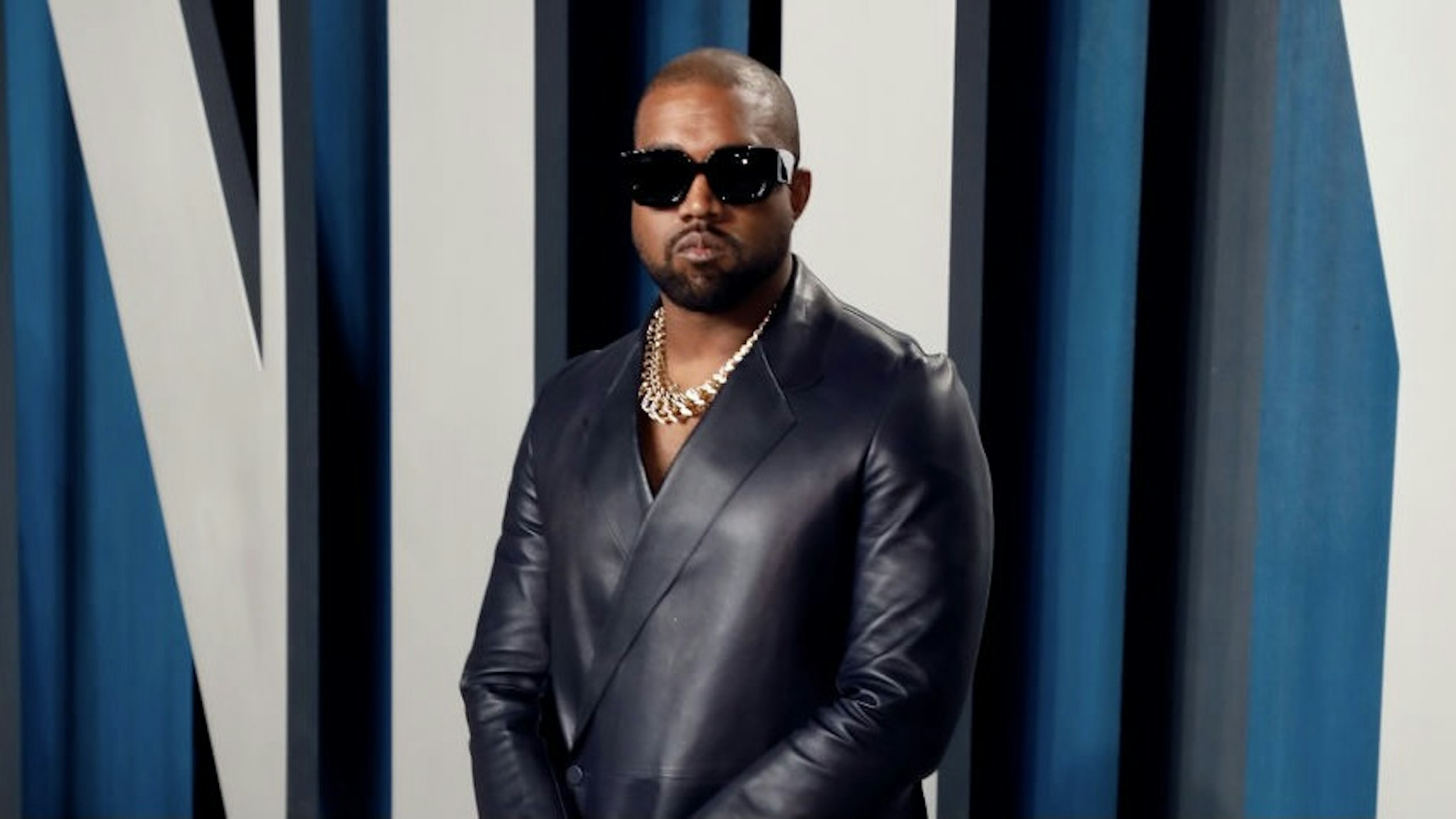 BEVERLY HILLS, CALIFORNIA - FEBRUARY 09: Kanye West attends the 2020 Vanity Fair Oscar Party at Wallis Annenberg Center for the Performing Arts on February 09, 2020 in Beverly Hills, California. (Photo by Taylor Hill/FilmMagic,)