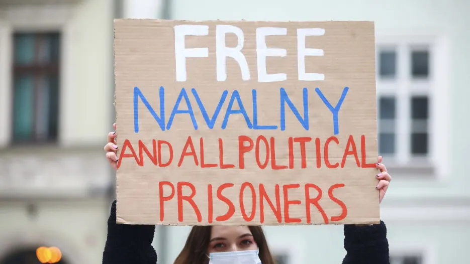 Putin Critic Alexei Navalny Ends Hunger Strike In Prison, Thanks Supporters