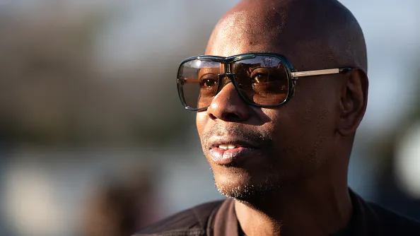 Dave Chappelle Says Celebrities Left ‘Dirty Notes’ For Trump Staffers