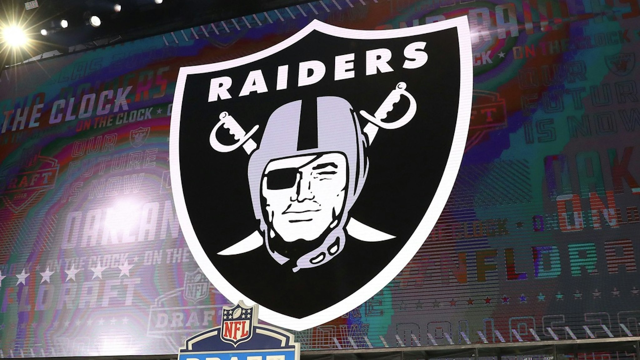 ARLINGTON, TX - APRIL 26: The Los Angeles Raiders logo on the video board during the first round at the 2018 NFL Draft at AT&T Statium on April 26, 2018 at AT&T Stadium in Arlington Texas. (Photo by Rich Graessle/Icon Sportswire via Getty Images)