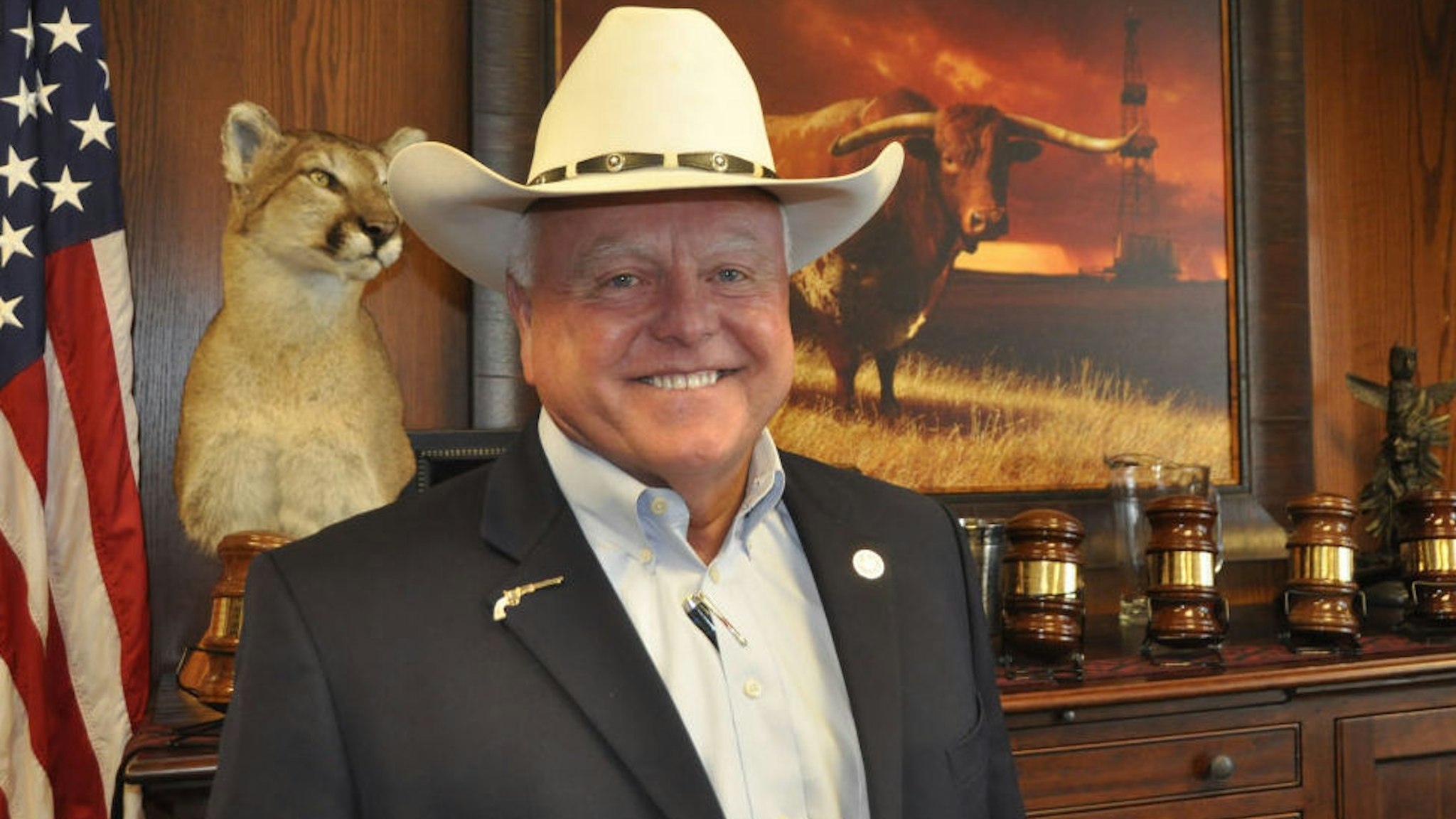 exas state Agriculture Commissioner Sid Miller stands in his office in Austin, USA, 12 September 2016. Miller is part of Donald Trump's team of advisers.