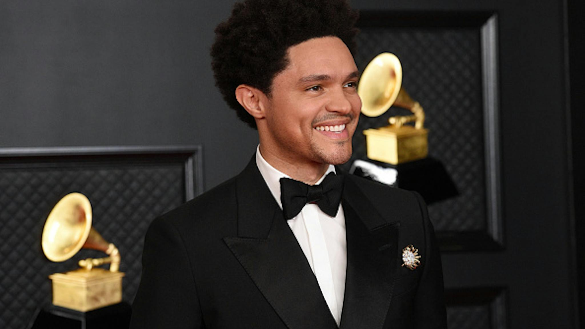 63rd Annual GRAMMY Awards – Arrivals LOS ANGELES, CALIFORNIA - MARCH 14: Trevor Noah attends the 63rd Annual GRAMMY Awards at Los Angeles Convention Center on March 14, 2021 in Los Angeles, California.