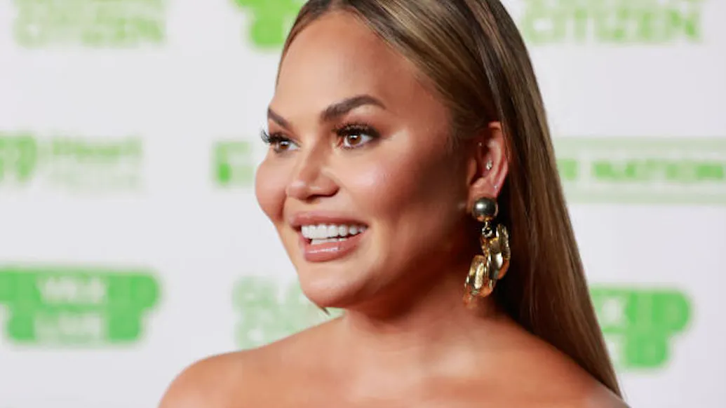 Chrissy Teigen, John Legend Go Dark On Scandal, Pressure Mounts For Companies To Drop Model