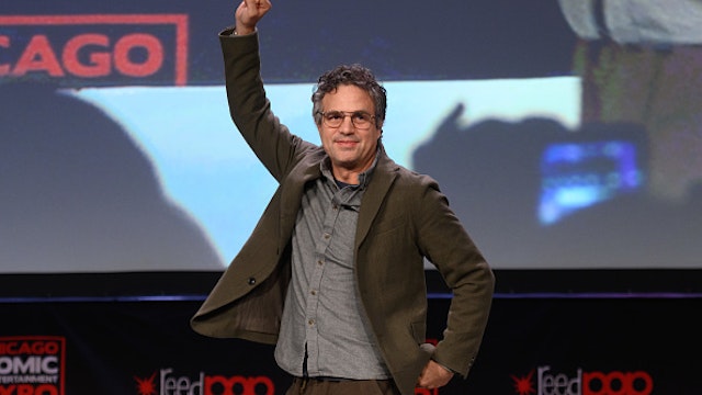 CHICAGO, ILLINOIS - MARCH 1: Mark Ruffalo attends C2E2 Chicago Comic &amp; Entertainment Expo at McCormick Place on March 1, 2020 in Chicago, Illinois.