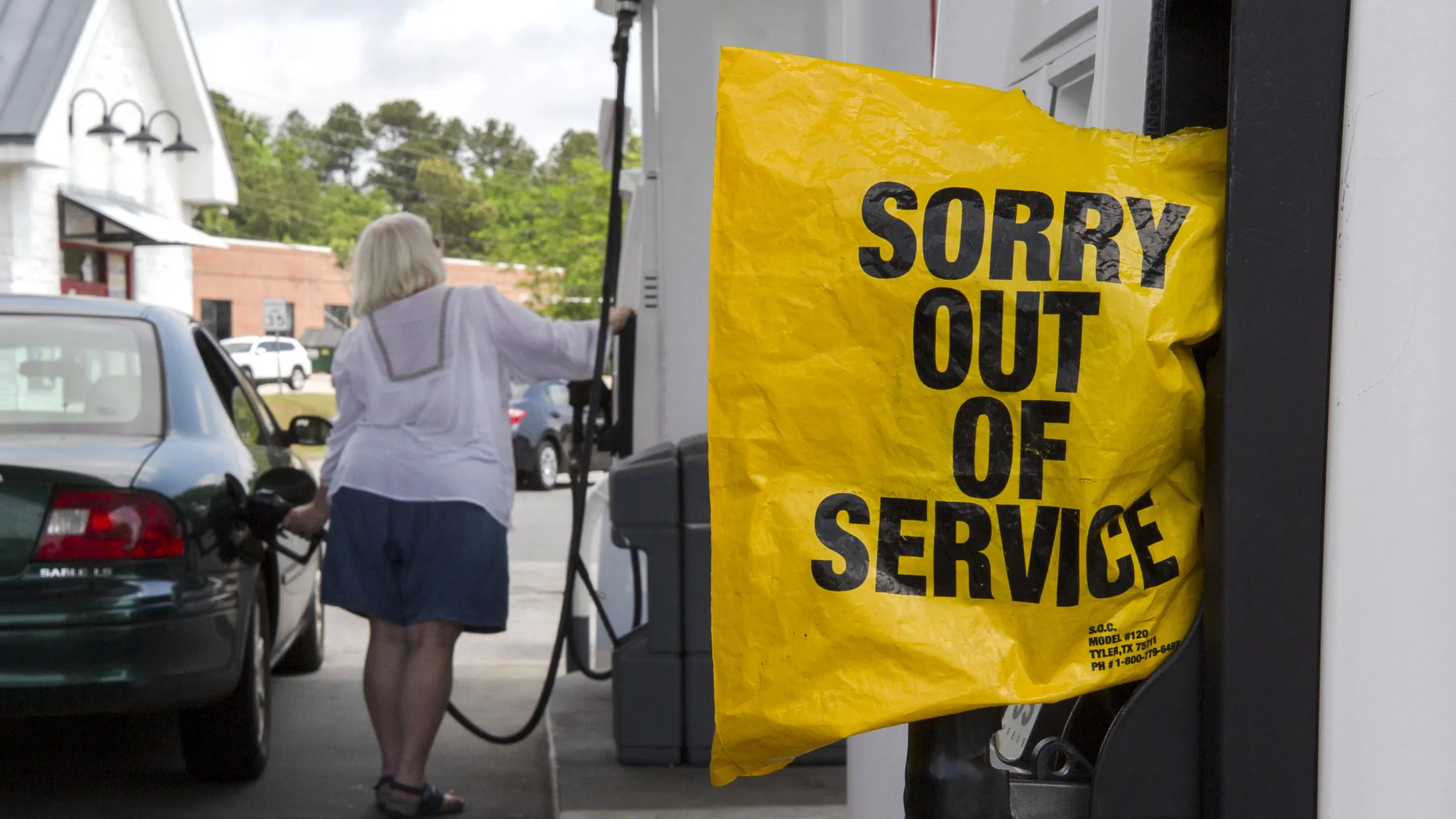 1,000+ Gas Stations Run Out Of Fuel; States Declare Emergencies