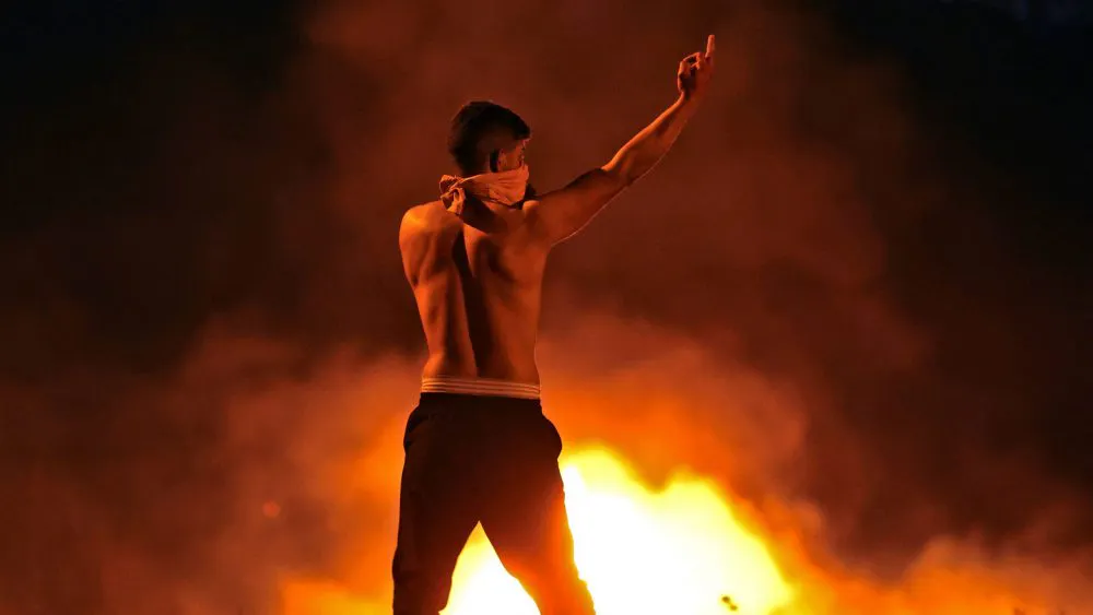 750+ Rioters Arrested In Israel As ‘Arab Mobs’ Torch 5 Synagogues, Attack Jewish Citizens