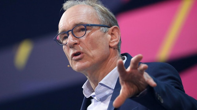 29 October 2019, North Rhine-Westphalia, Cologne: Tim Berners-Lee, physicist, computer scientist, inventor of HTML (Hypertext Markup Language) and founder of the World Wide Web, speaks at the Digital X. The Digital X digital trade fair will take place in Cologne on 29 and 30 October 2019.