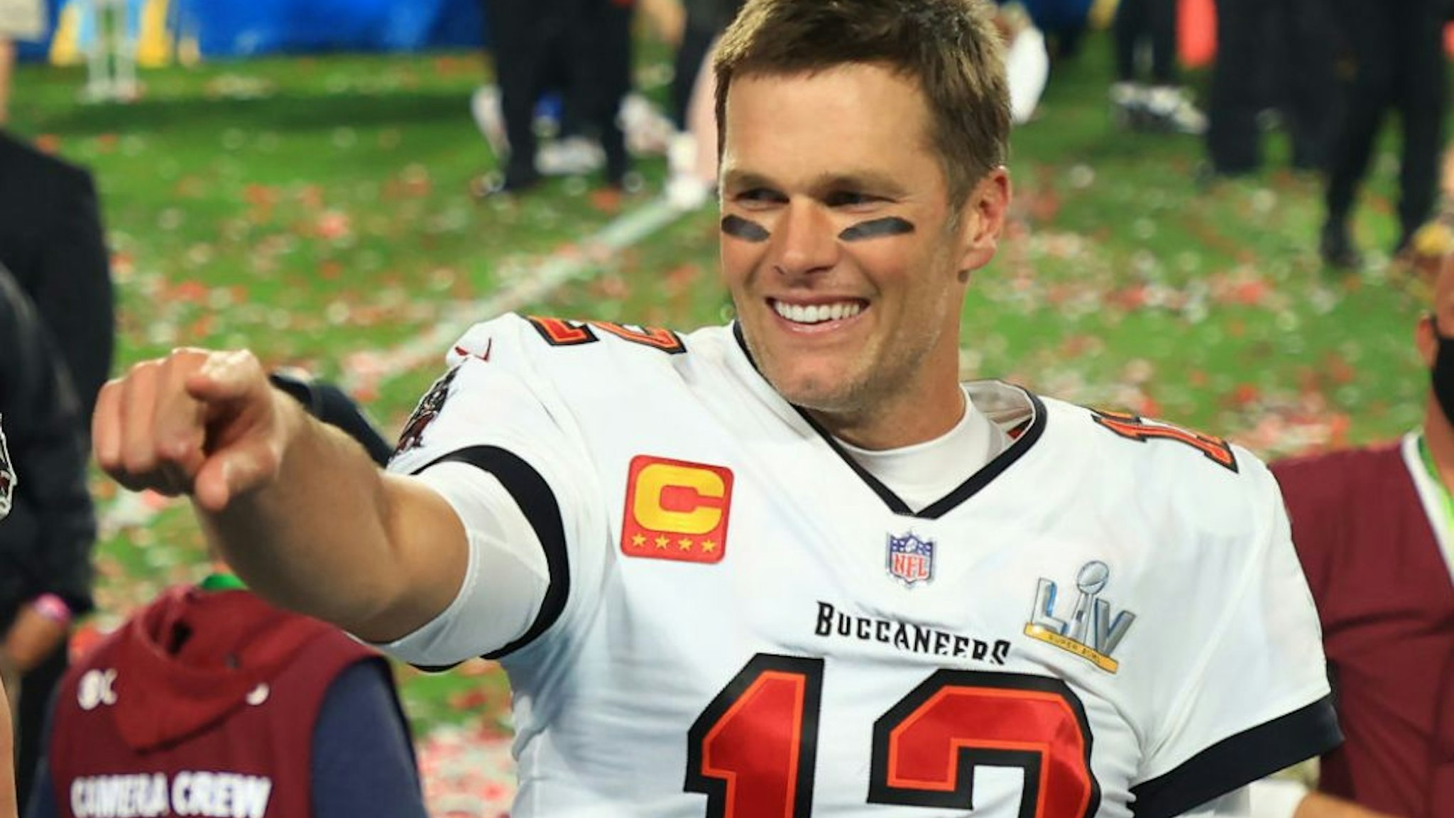 TAMPA, FLORIDA - FEBRUARY 07: Tom Brady #12 of the Tampa Bay Buccaneers celebrates after defeating the Kansas City Chiefs in Super Bowl LV at Raymond James Stadium on February 07, 2021 in Tampa, Florida. The Buccaneers defeated the Chiefs 31-9.