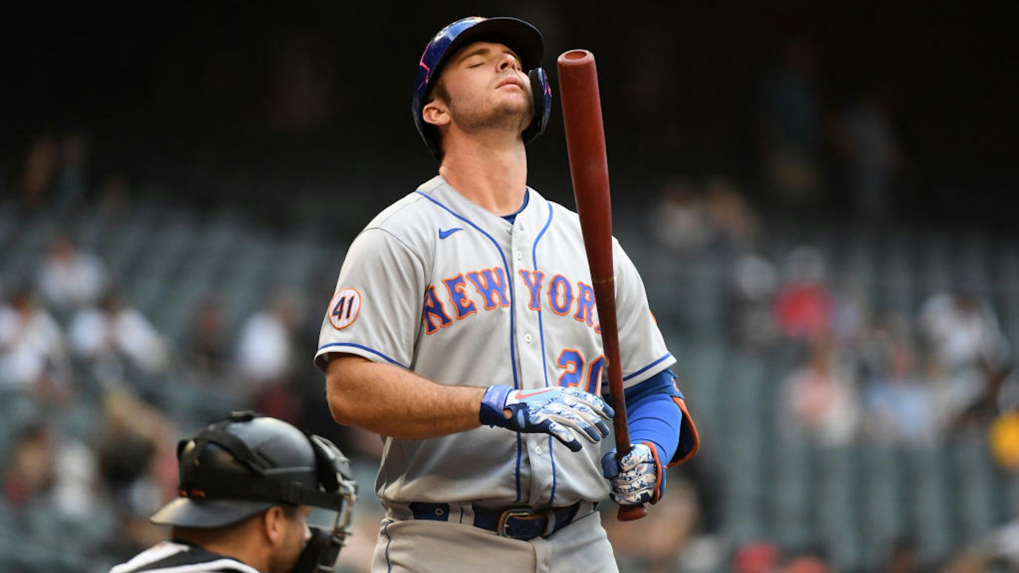 PHOENIX, ARIZONA - JUNE 01: Pete Alonso #20 of the New York Mets gets ready in the batters box against the Arizona Diamondbacks at Chase Field on June 01, 2021 in Phoenix, Arizona. (Photo by Norm Hall/Getty Images)