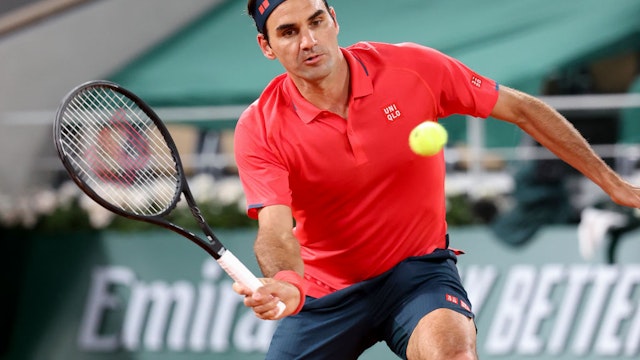 PARIS, FRANCE - JUNE 3: Roger Federer of Switzerland during day 7 of Roland-Garros 2021, French Open, a Grand Slam tennis tournament at Roland Garros stadium on June 5, 2021 in Paris, France. (Photo by John Berry/Getty Images)